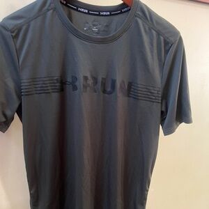 Under Armour Run Men’s Tshirt Medium